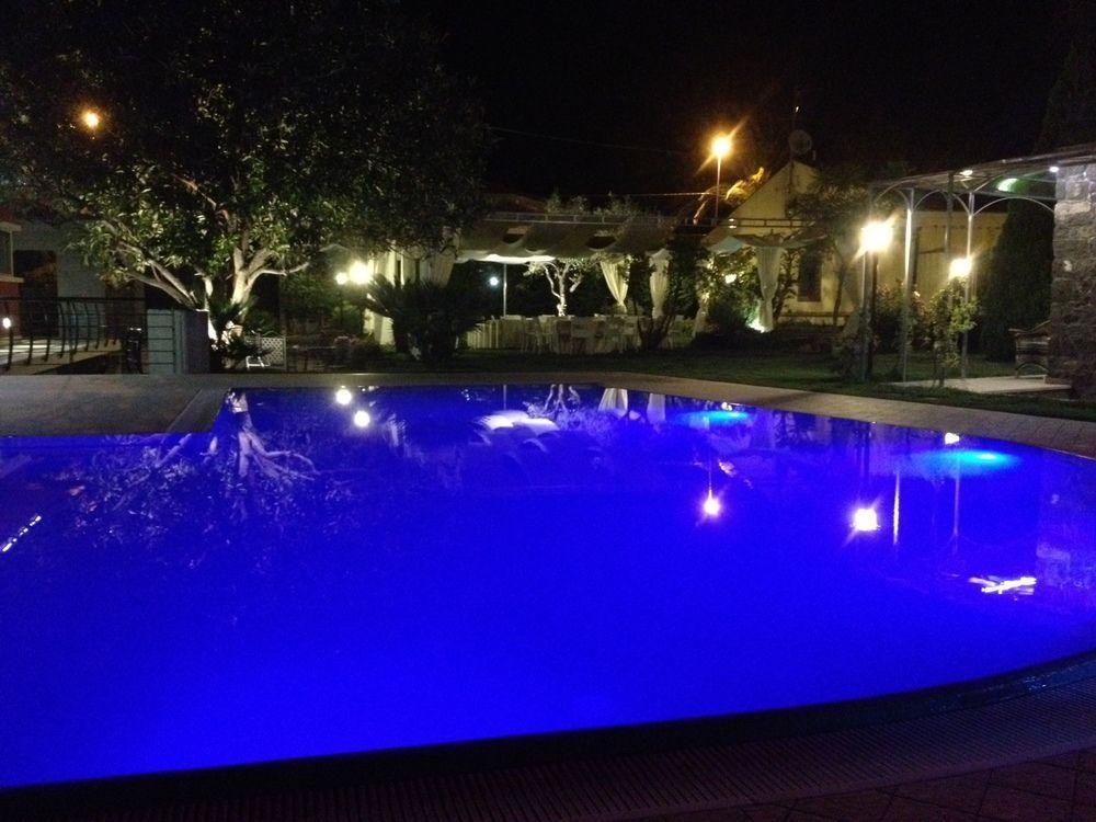 I Rustici Resort Трекастаньи Экстерьер фото