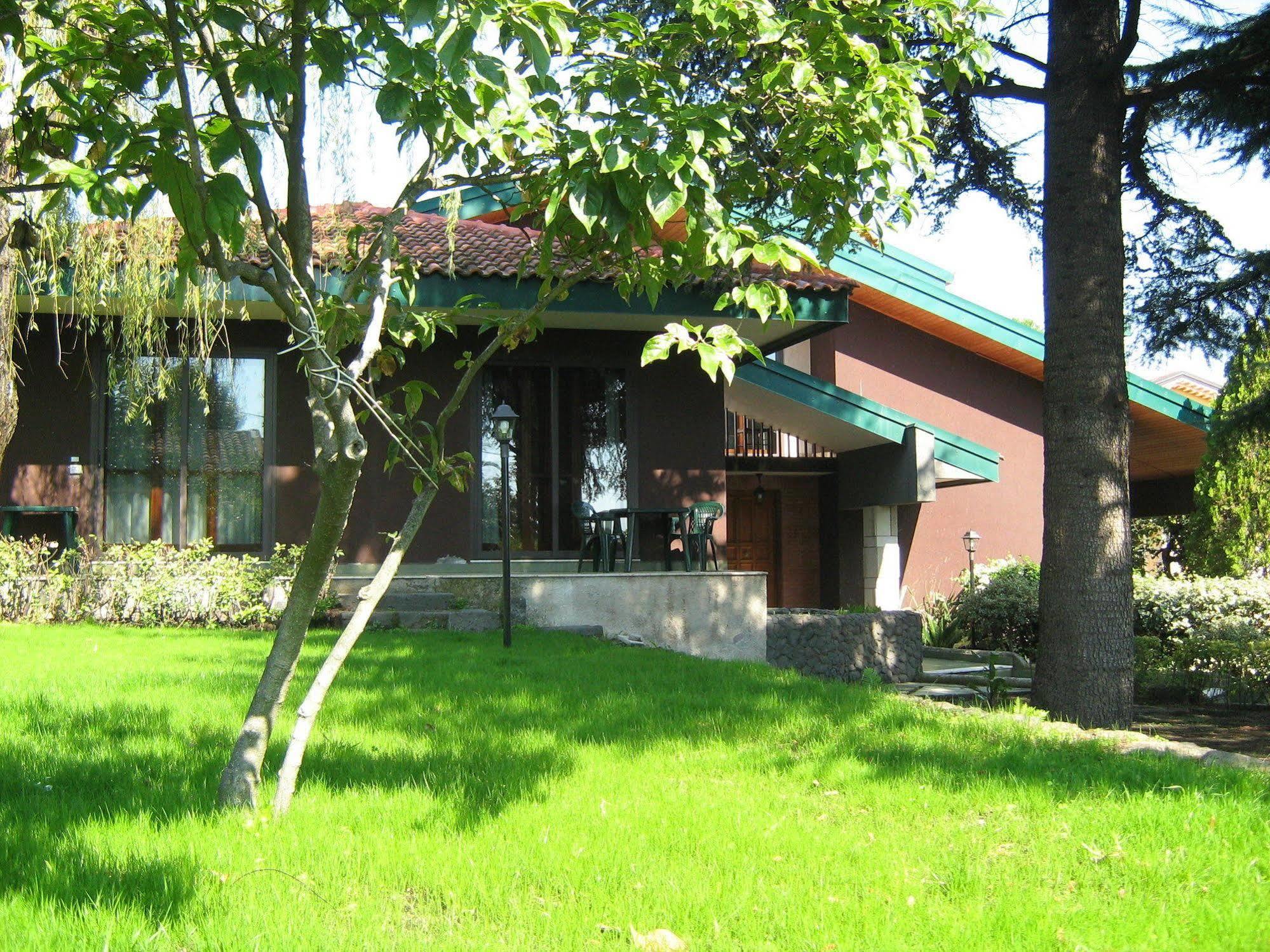 I Rustici Resort Трекастаньи Экстерьер фото